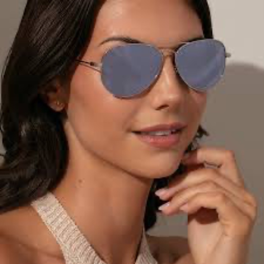 RAY-BAN Aviator Classic Metal Framed Mirrored Light Blue Lenses Style RB 3025